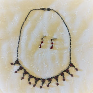 Vintage Style Necklace and Matching Earrings